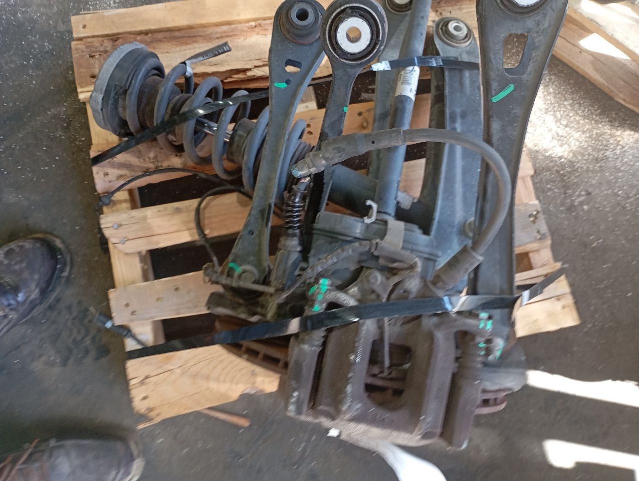 Part image 3