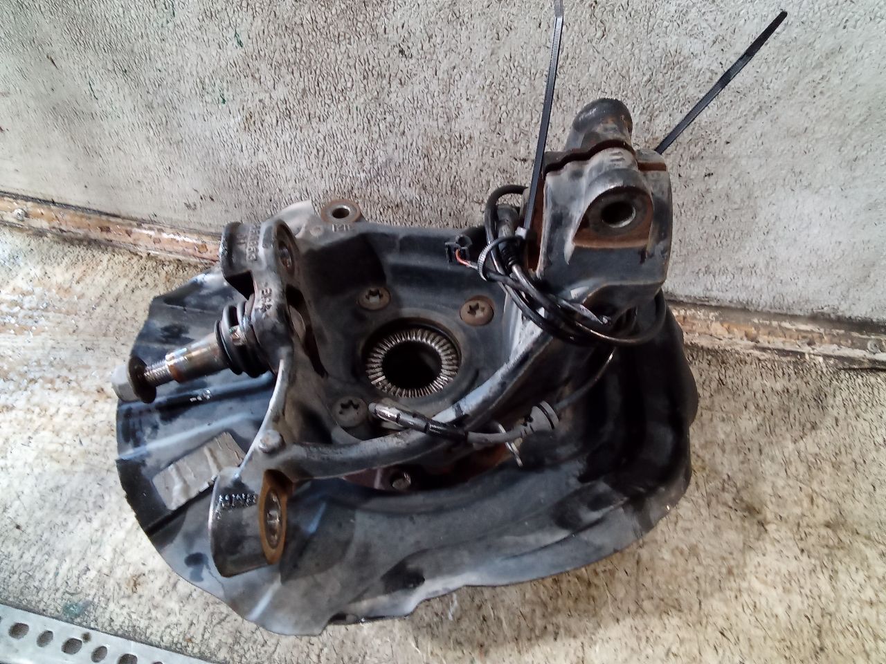 Part image 4