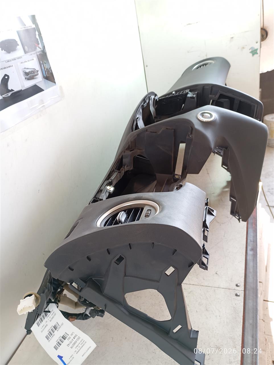 Part image 4