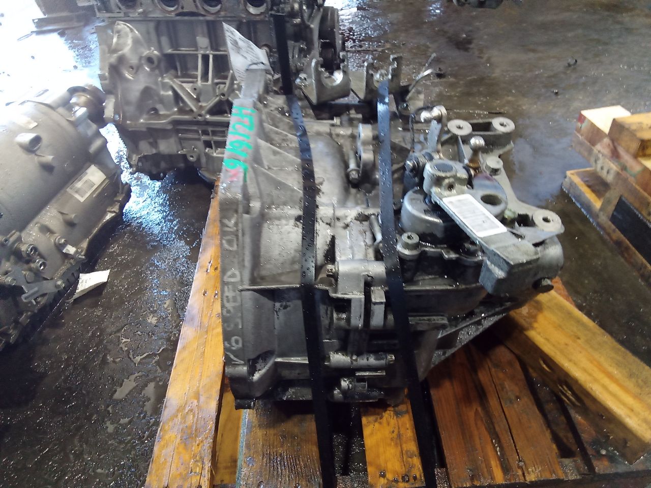 Part image 4