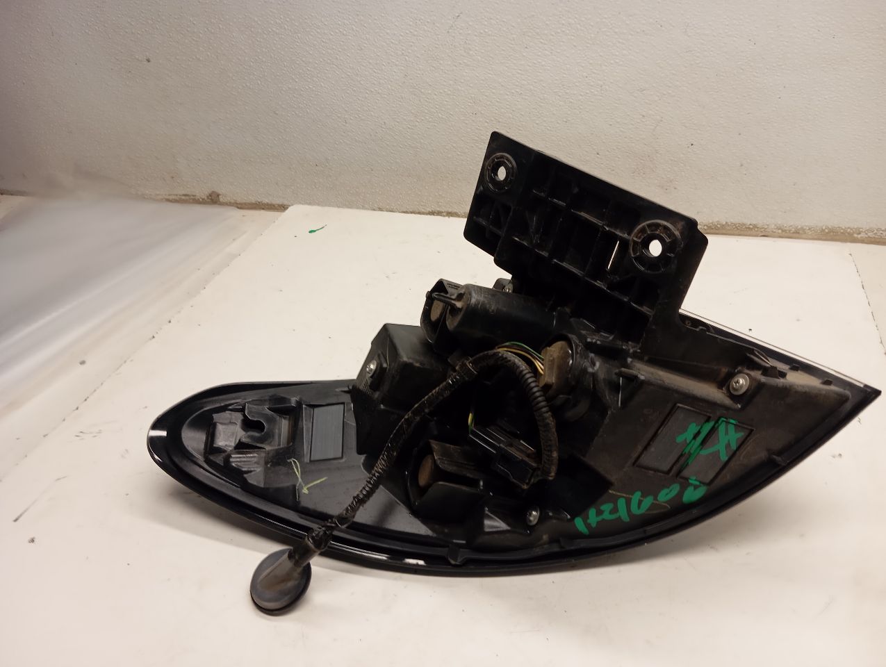 Part image 4