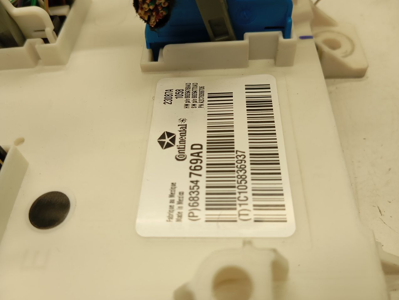 Part image 3
