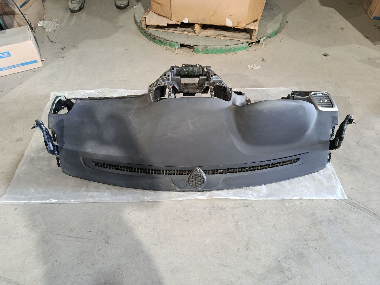 Part image 4