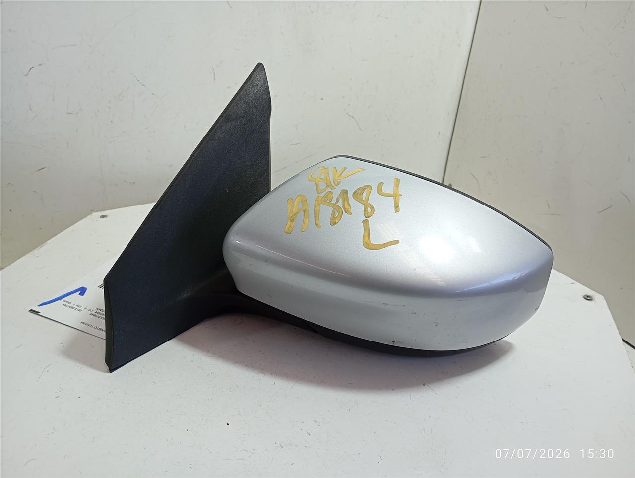 Part image 3