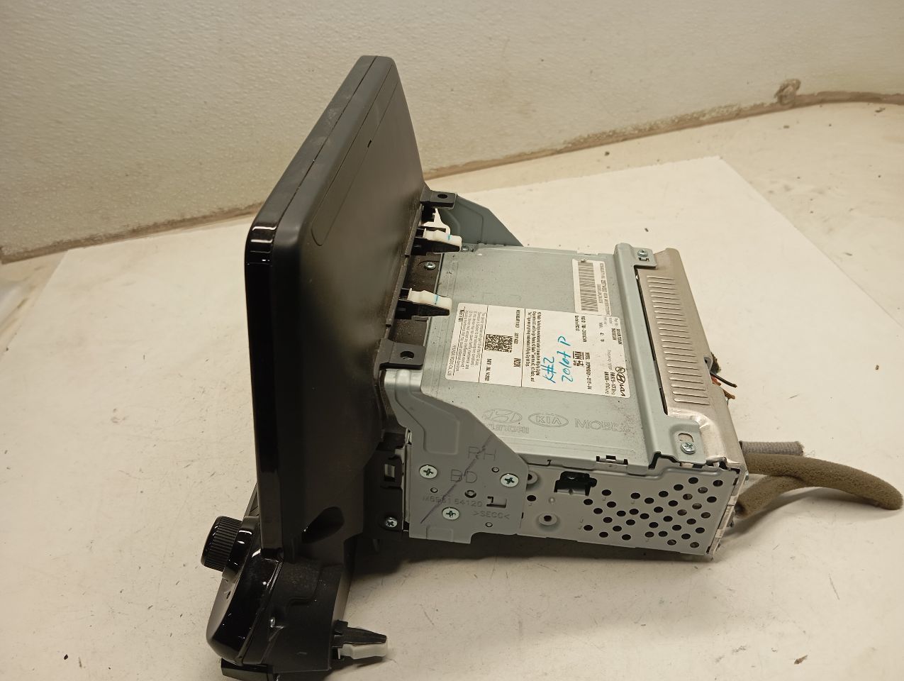 Part image 3