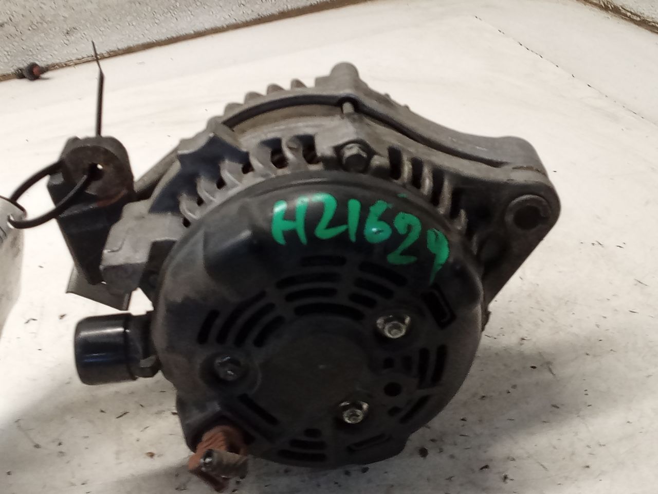 Part image 3