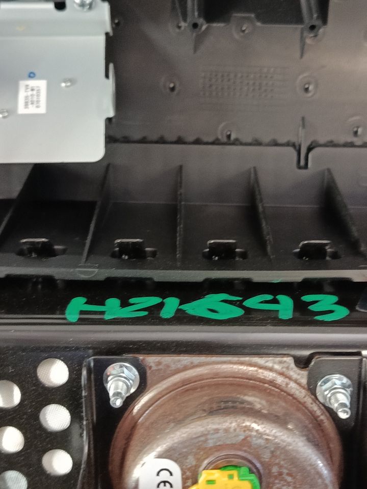 Part image 11