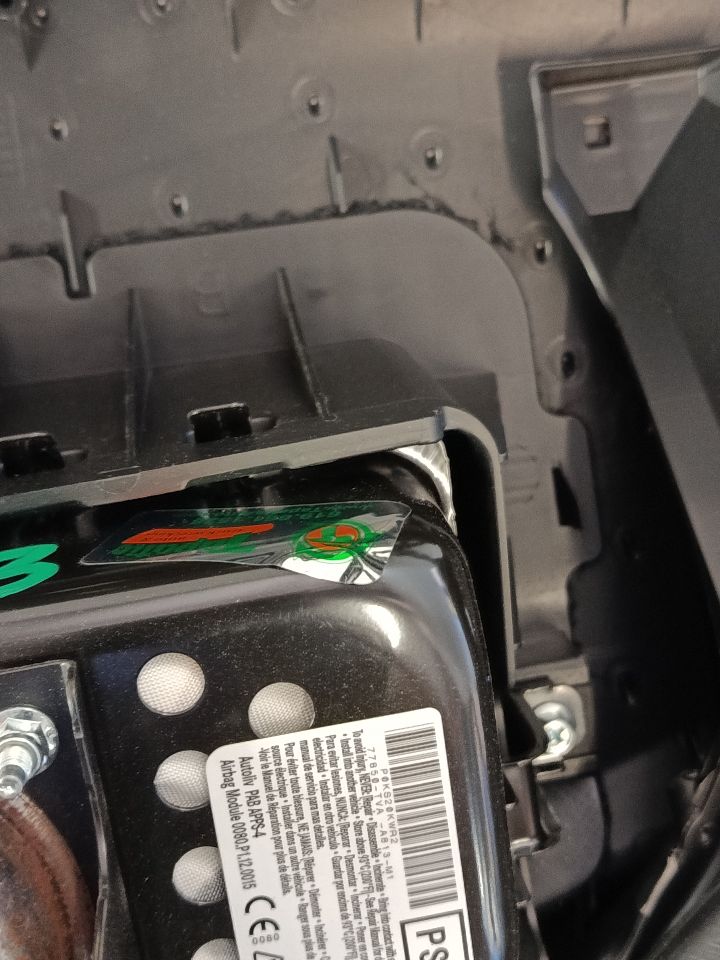 Part image 12