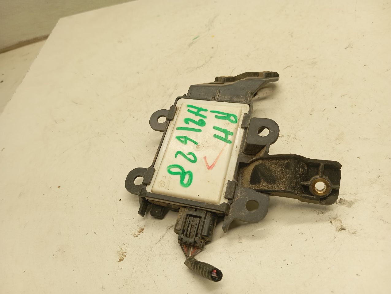 Part image 1