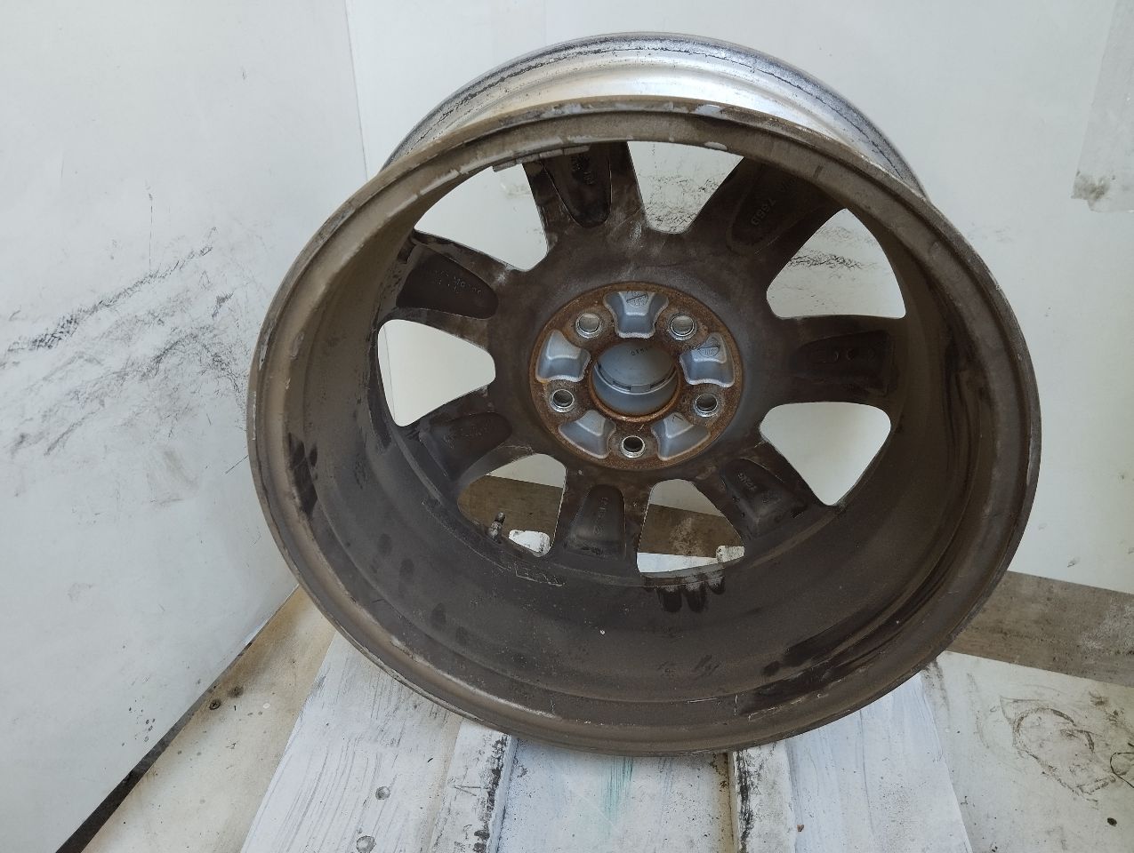 Part image 3