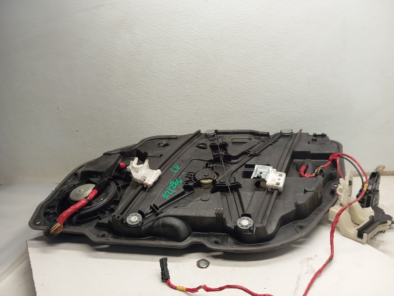 Part image 2