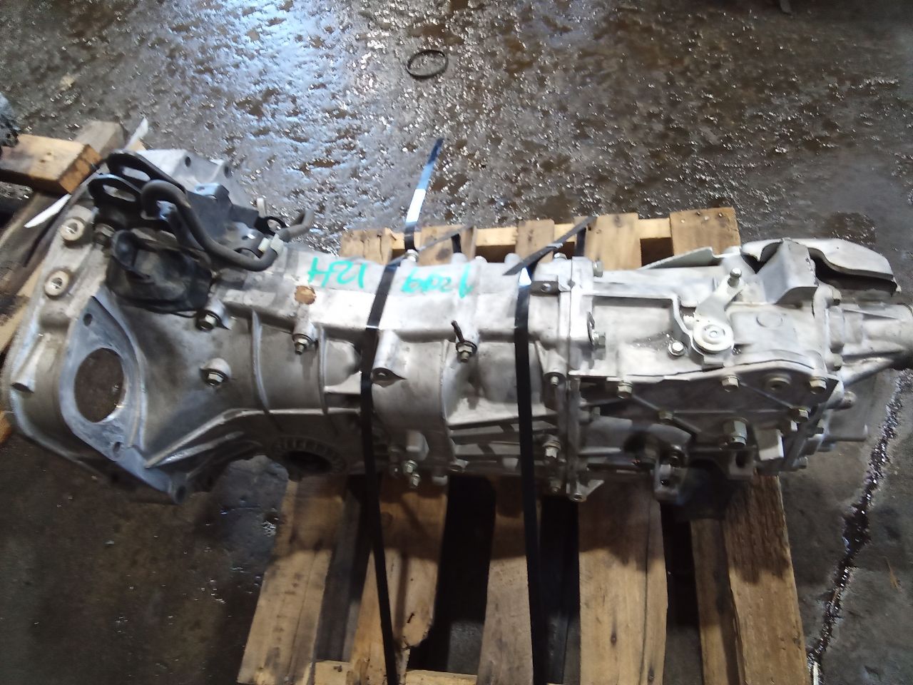 Part image 3