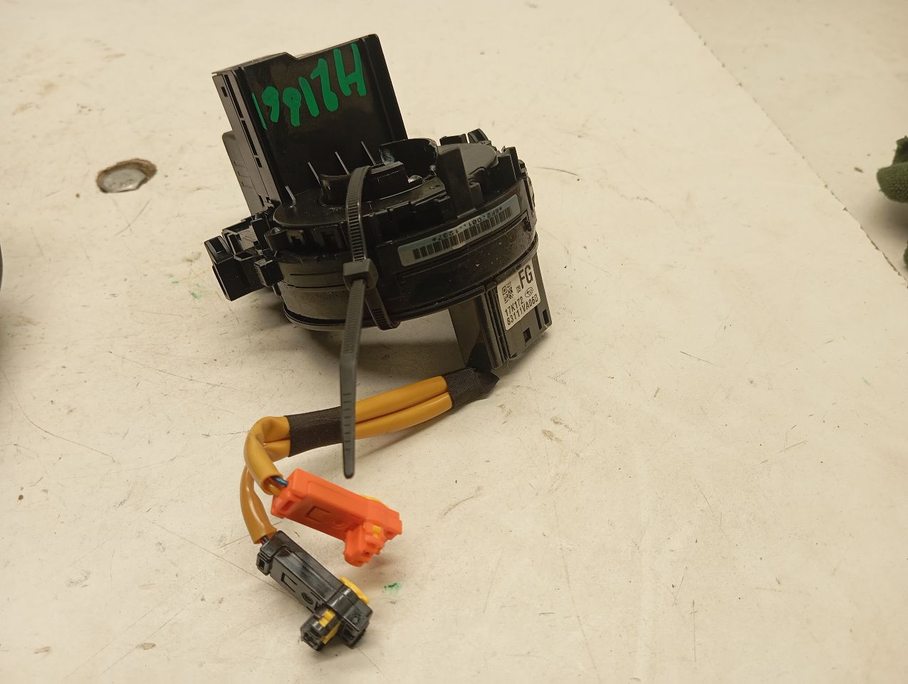 Part image 3