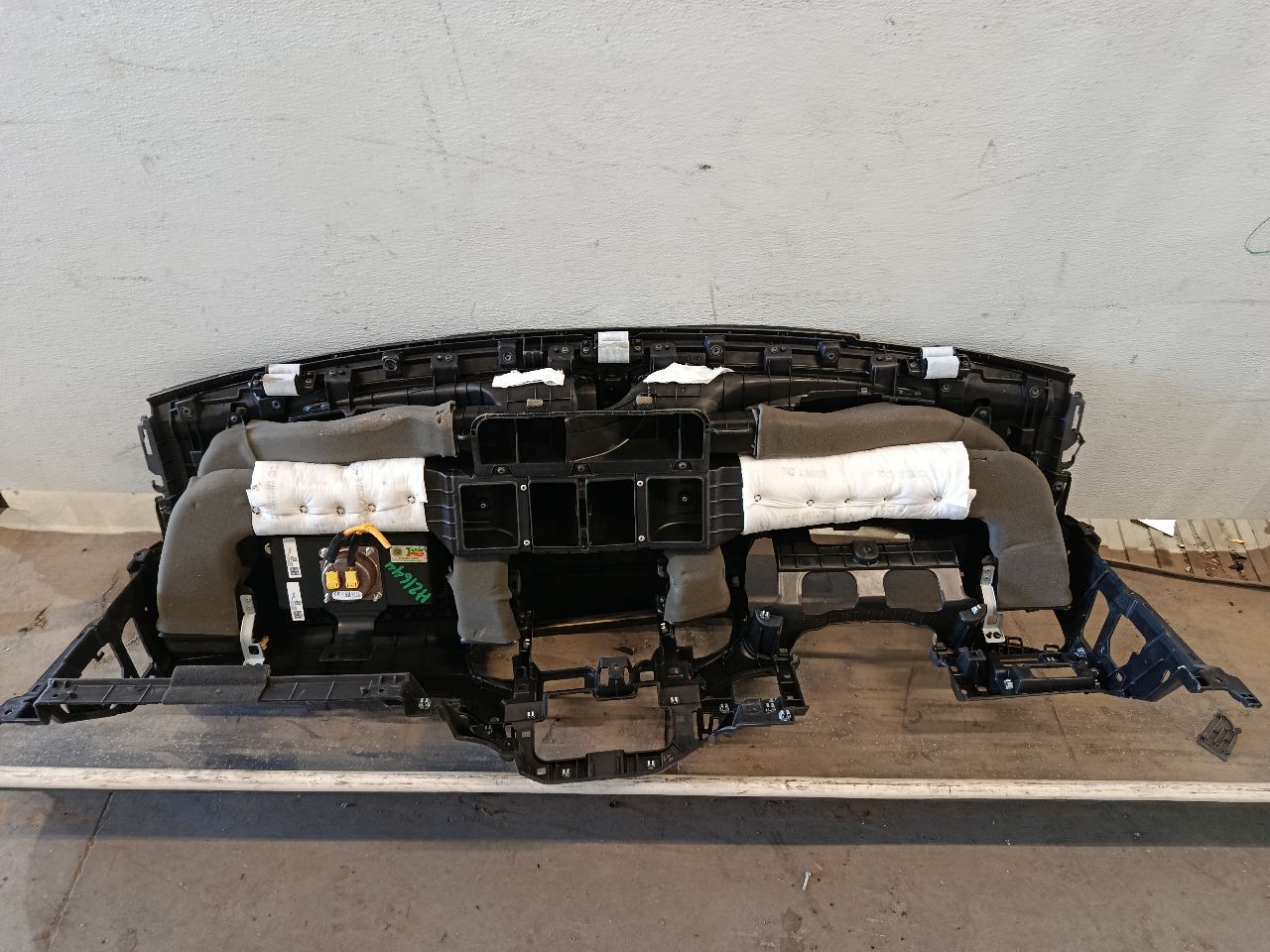 Part image 4