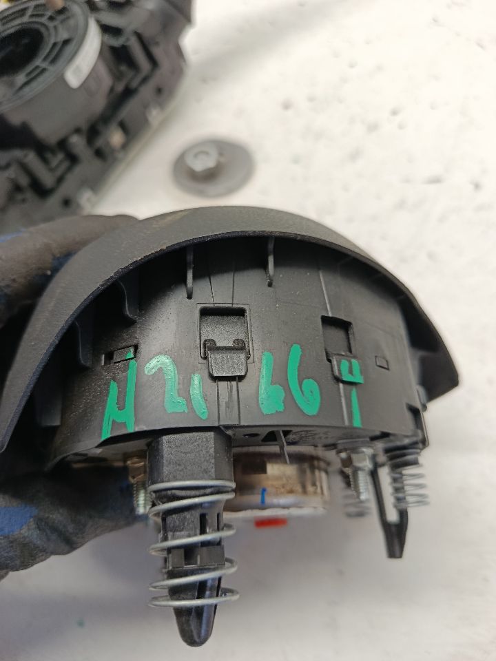 Part image 8