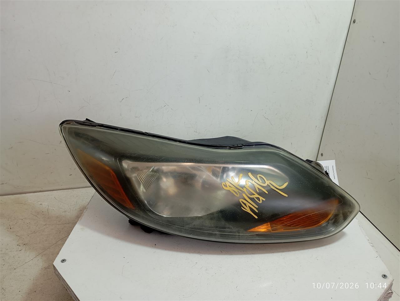 2014 Ford FOCUS Headlamp Assembly