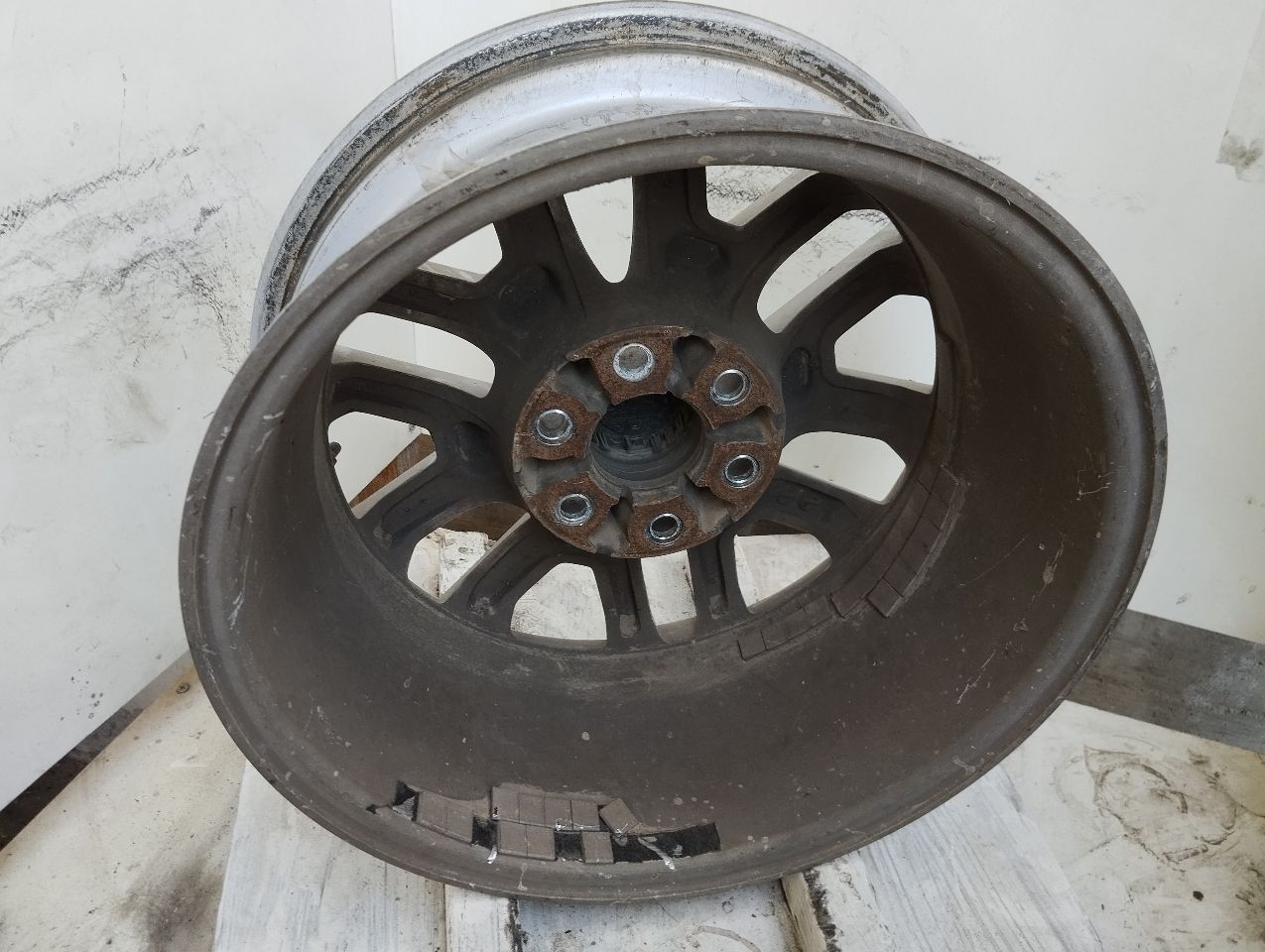 Part image 3