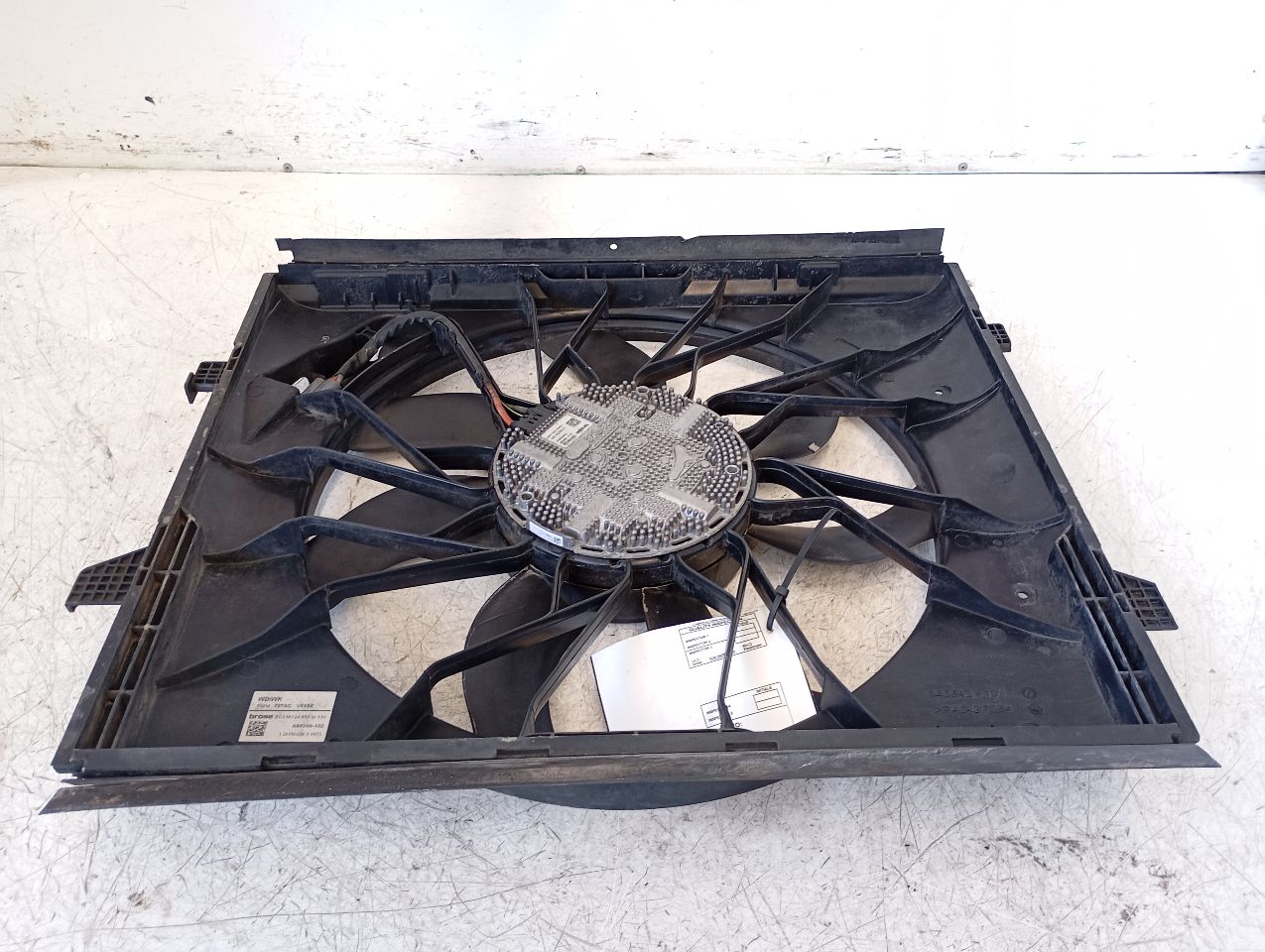 Part image 3