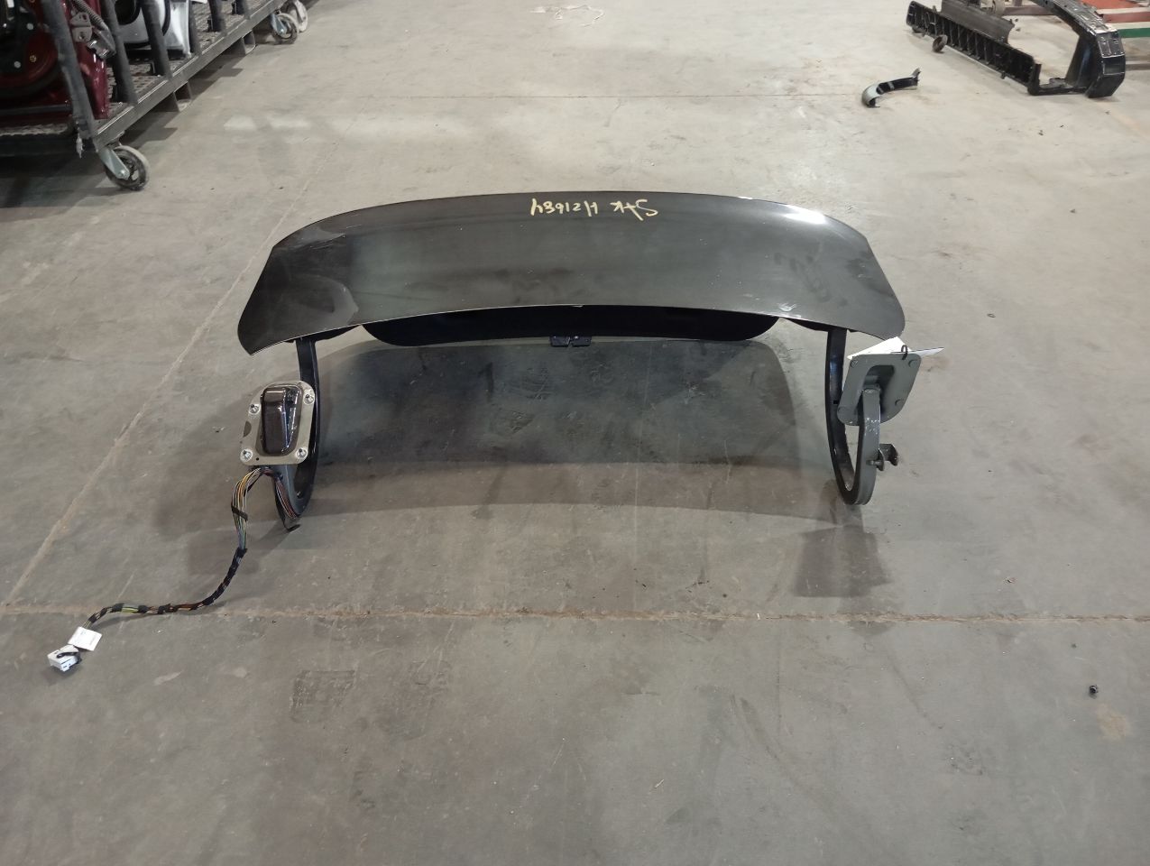 Part image 3