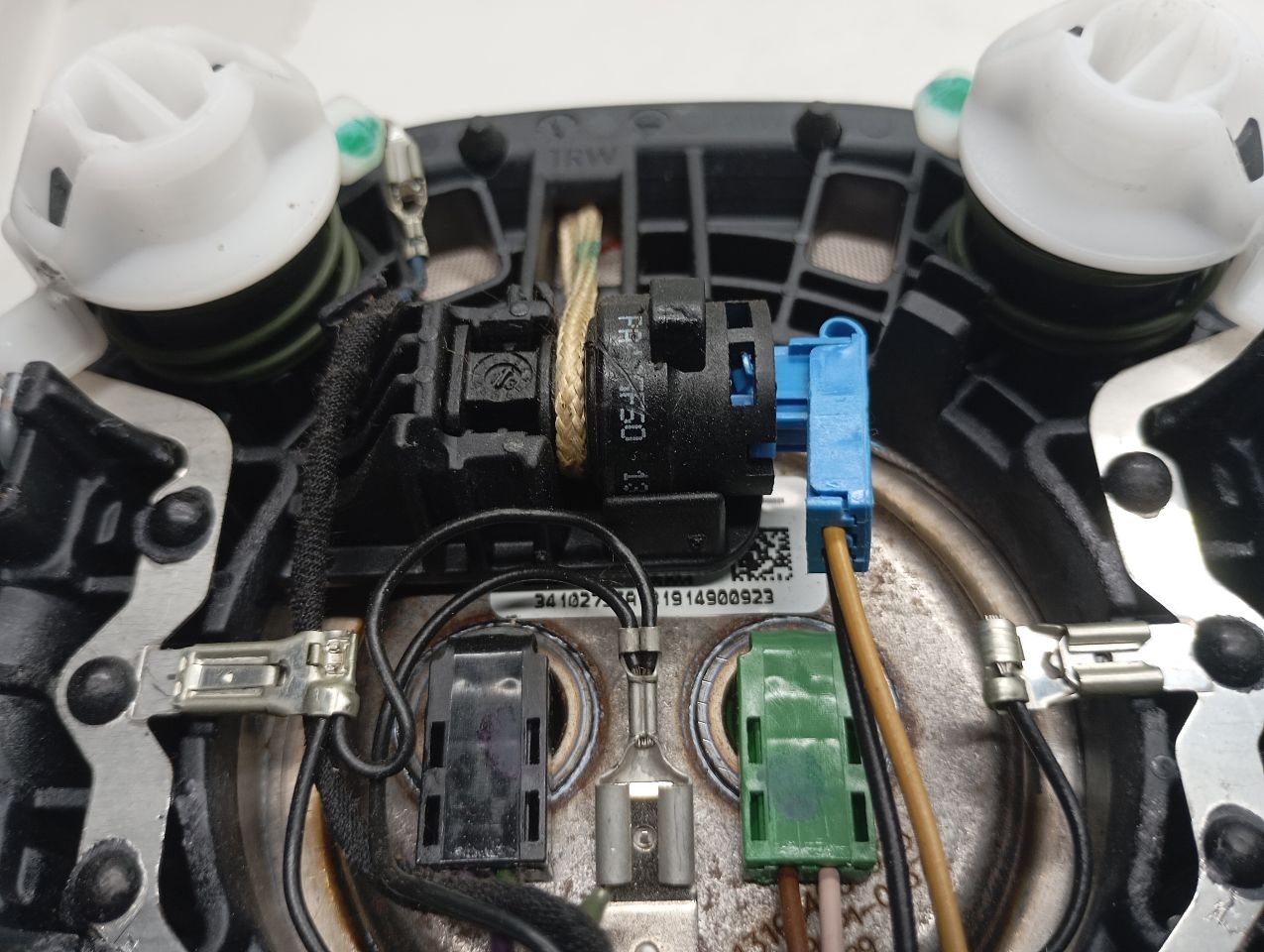 Part image 4