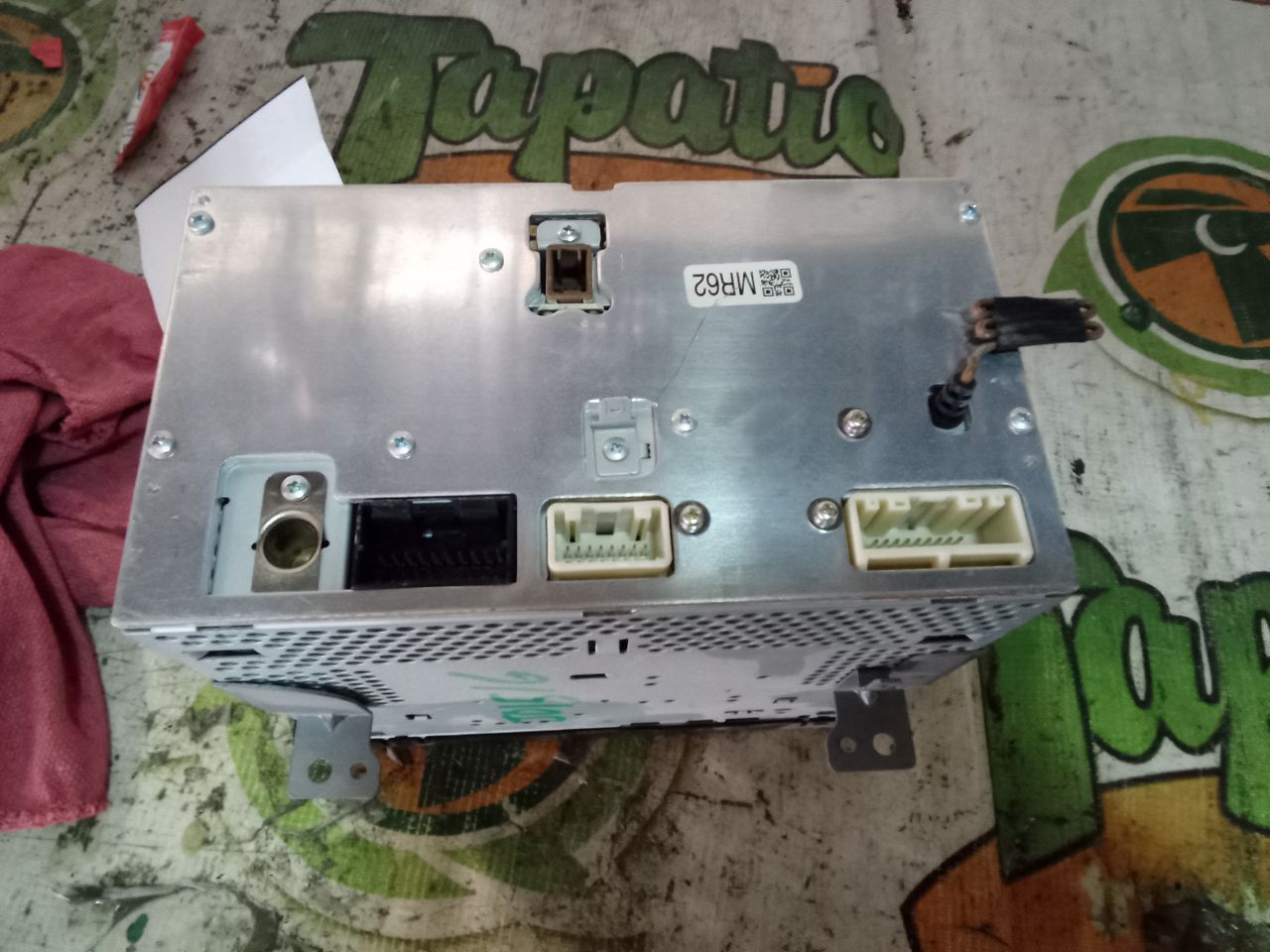 Part image 3