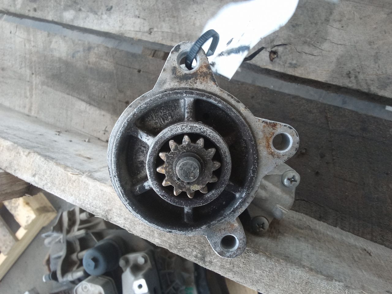 Part image 3