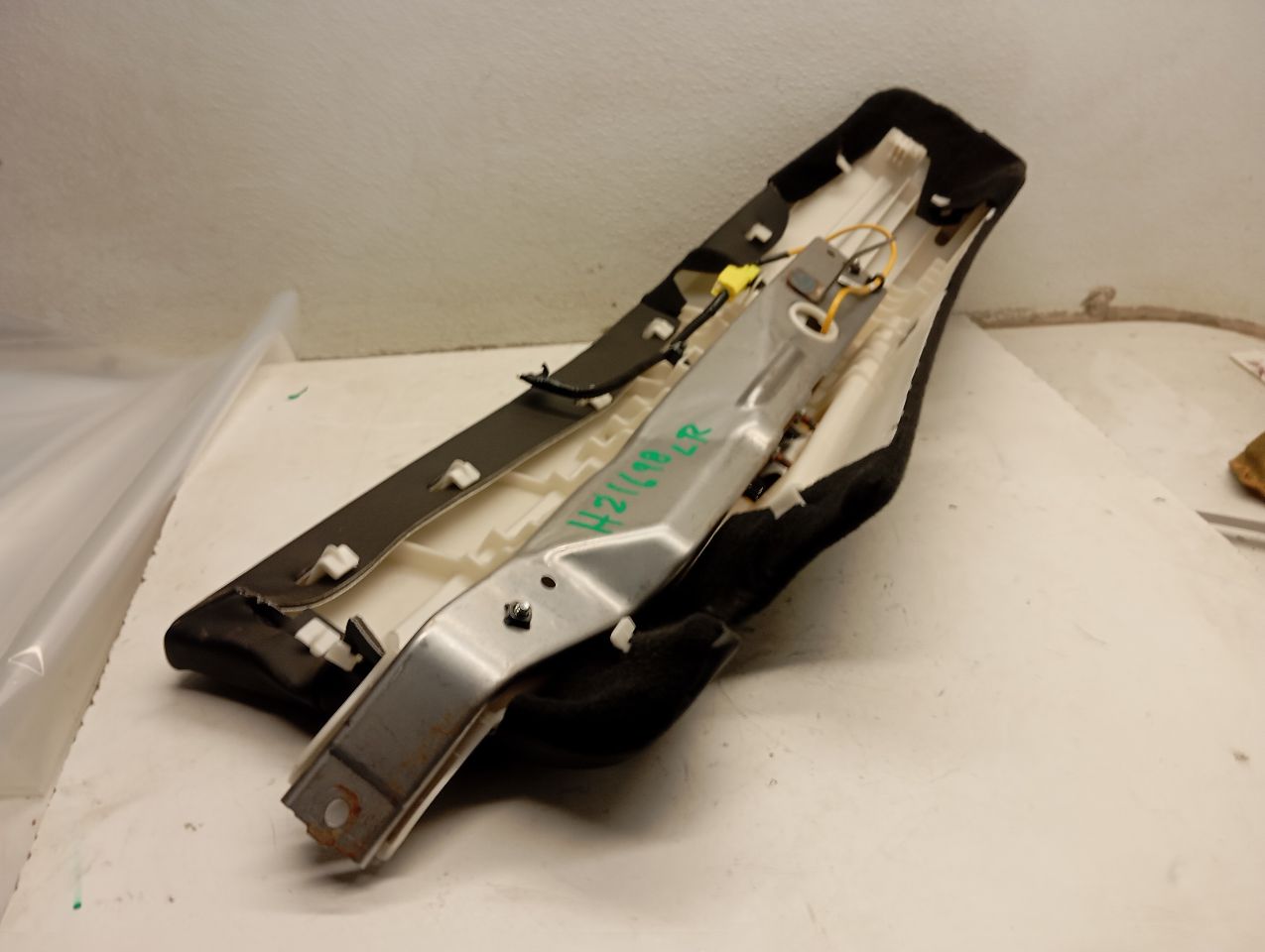 Part image 2
