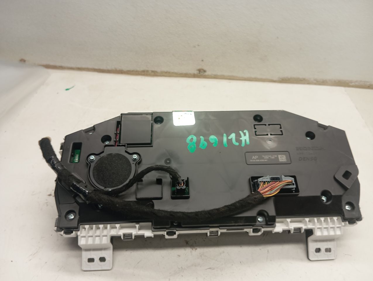 Part image 3