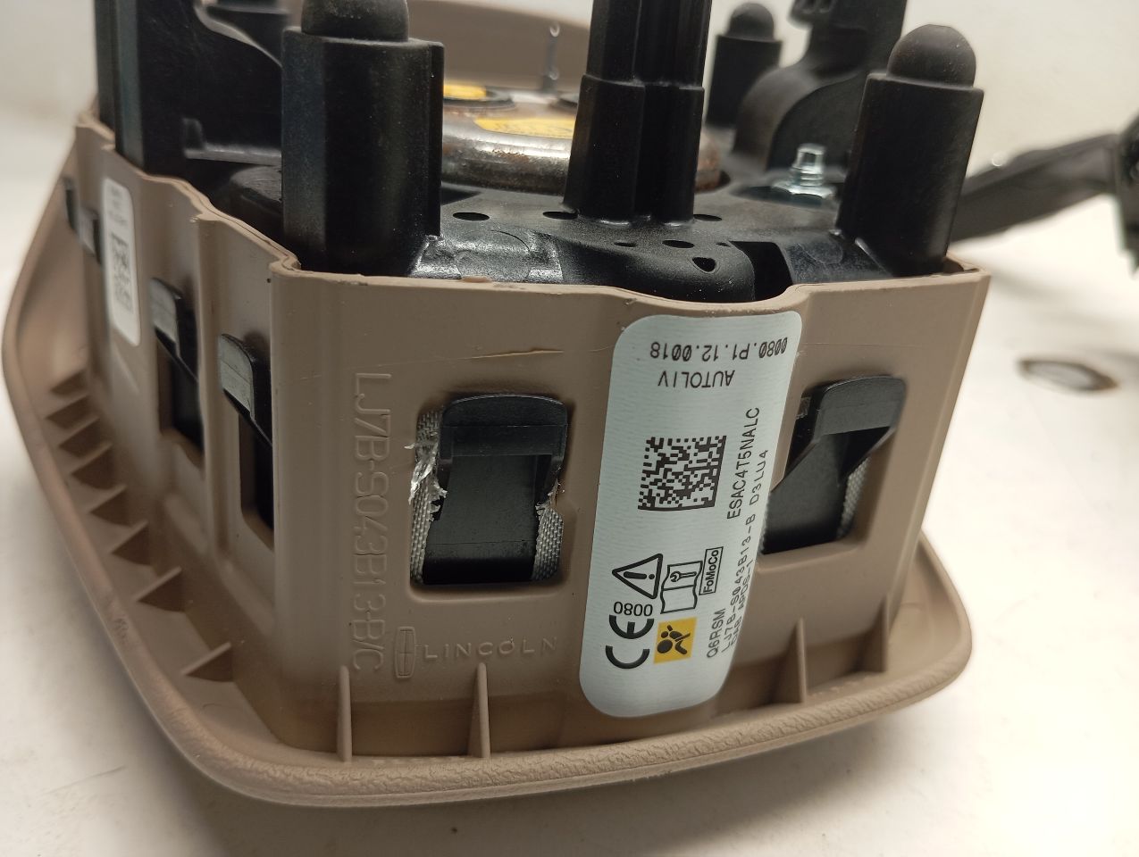 Part image 3