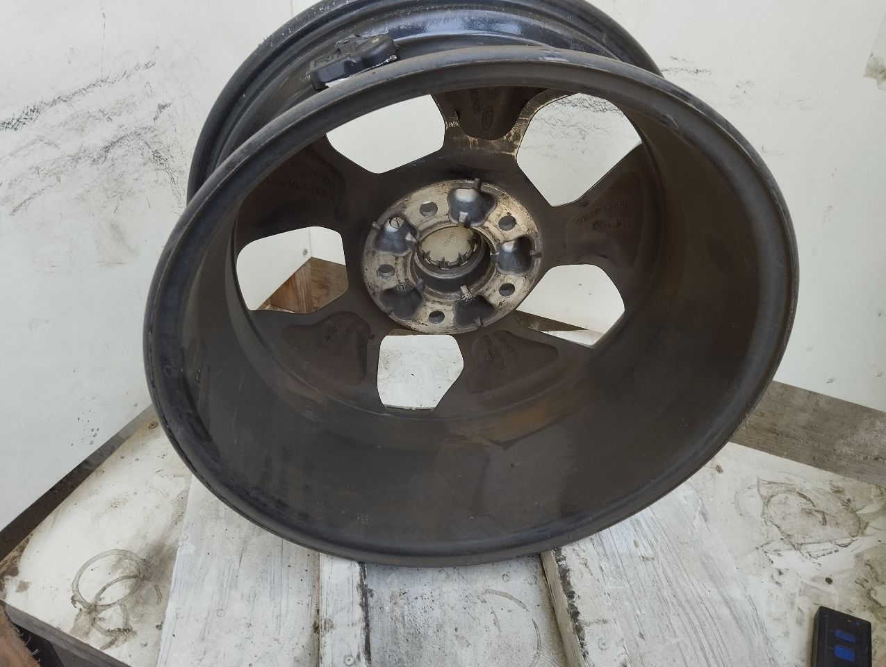Part image 3