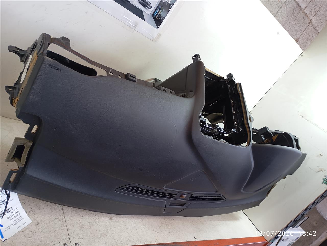 Part image 4
