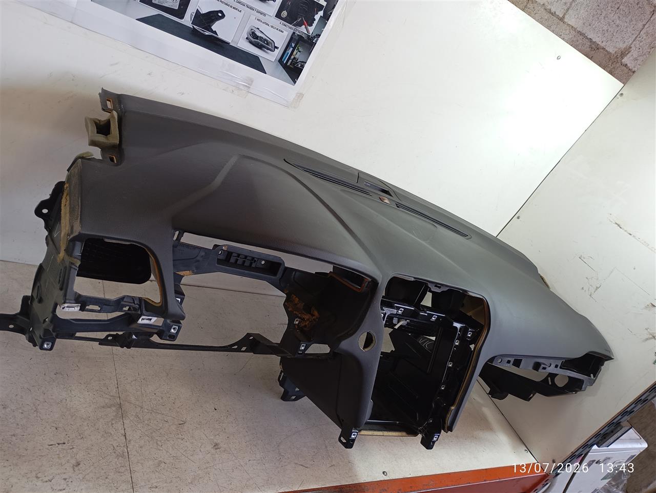 Part image 5