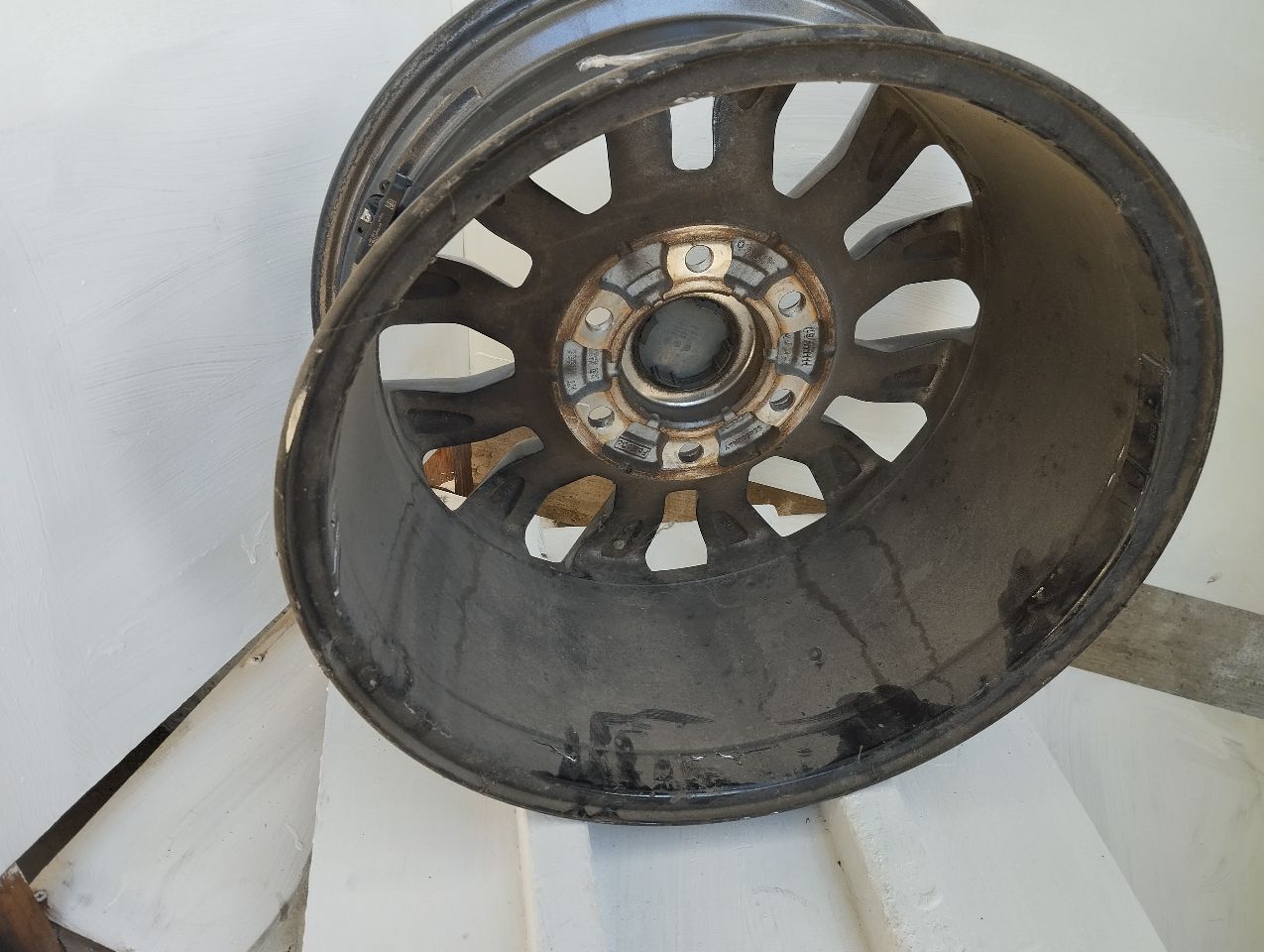 Part image 3