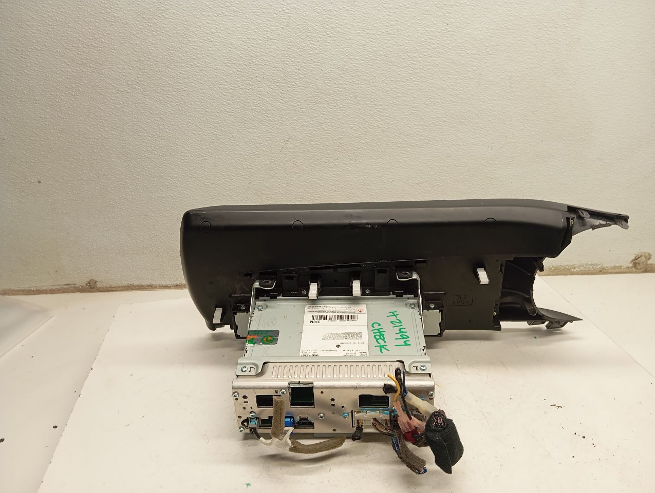 Part image 3