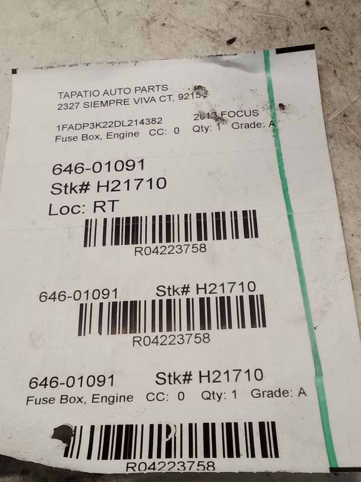 2013 Ford FOCUS Fuse Box, Engine