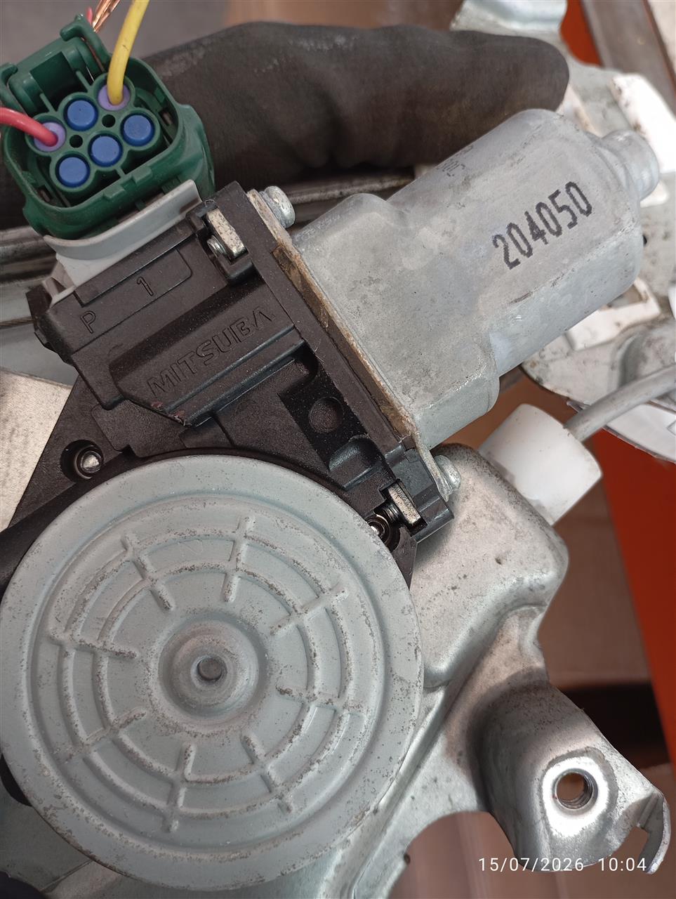 Part image 3