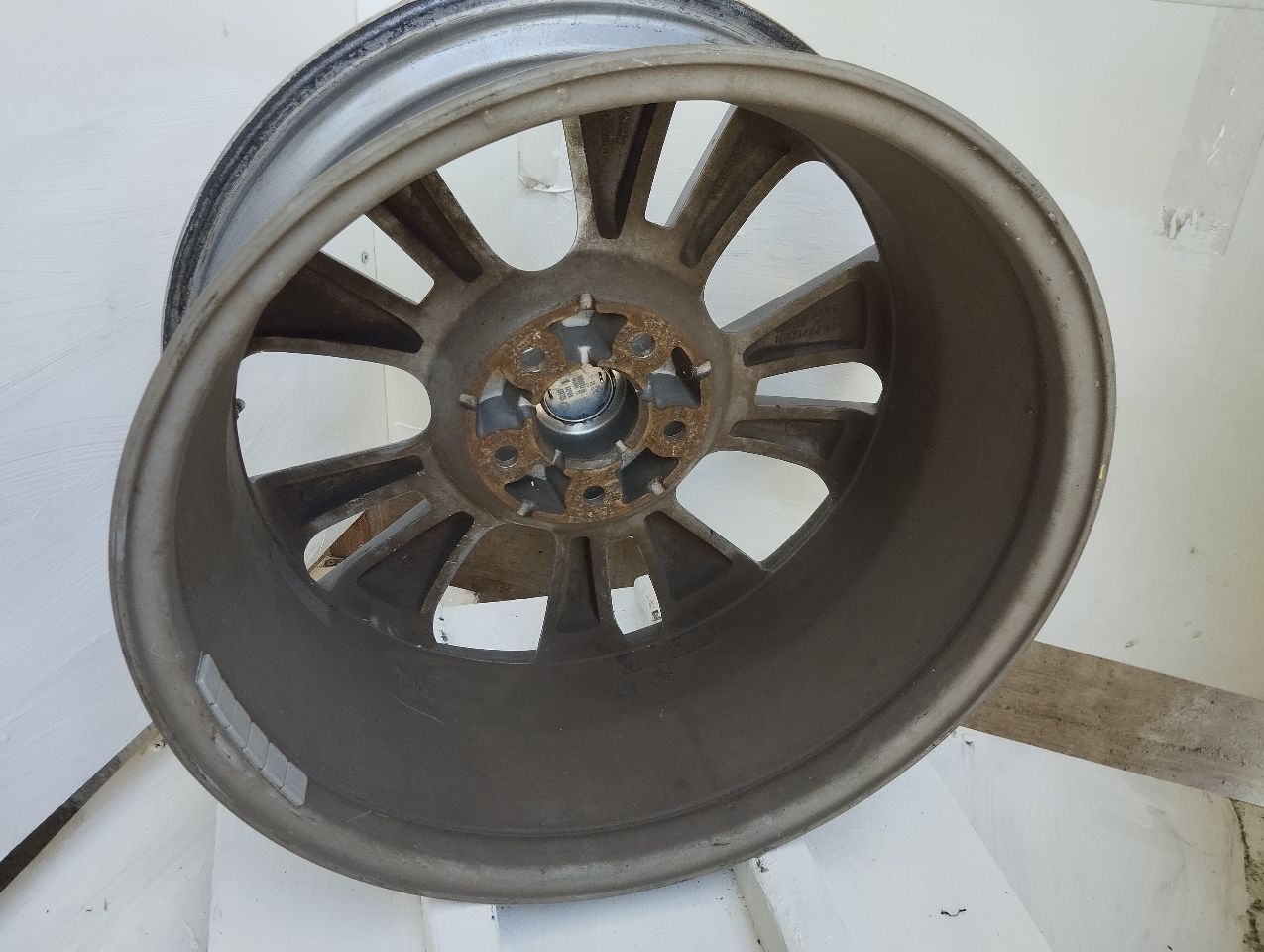 Part image 3