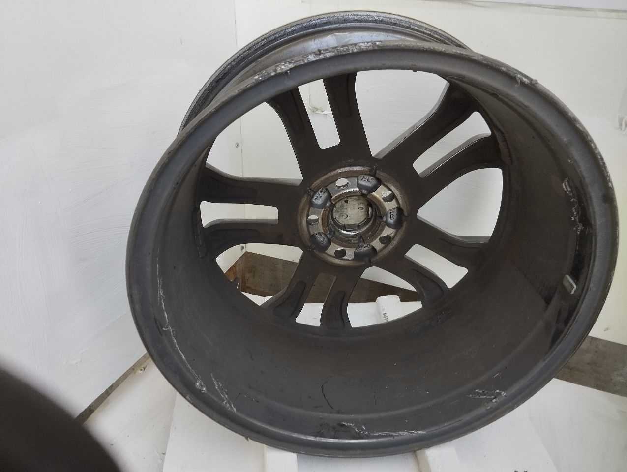 Part image 3