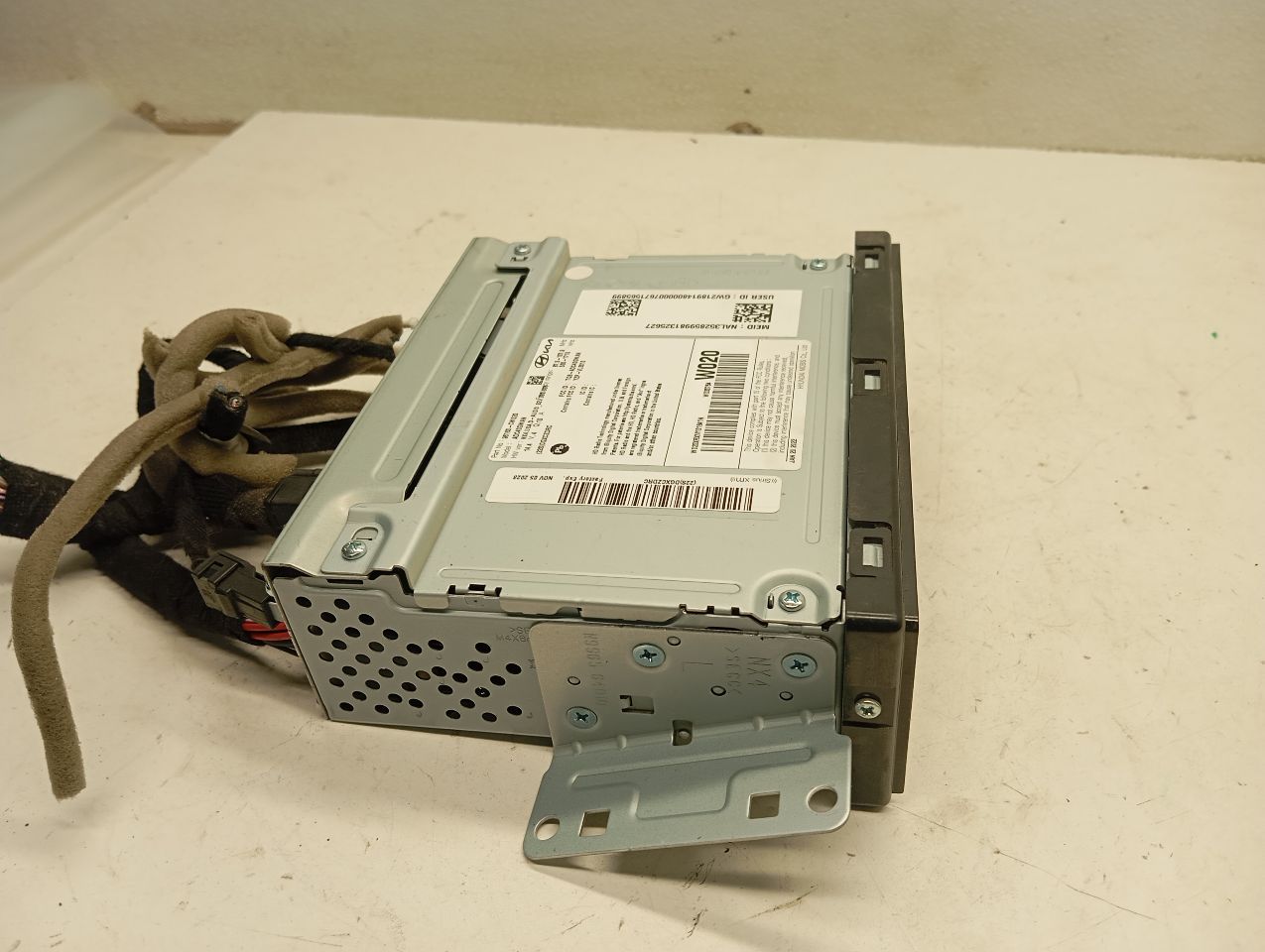 Part image 3