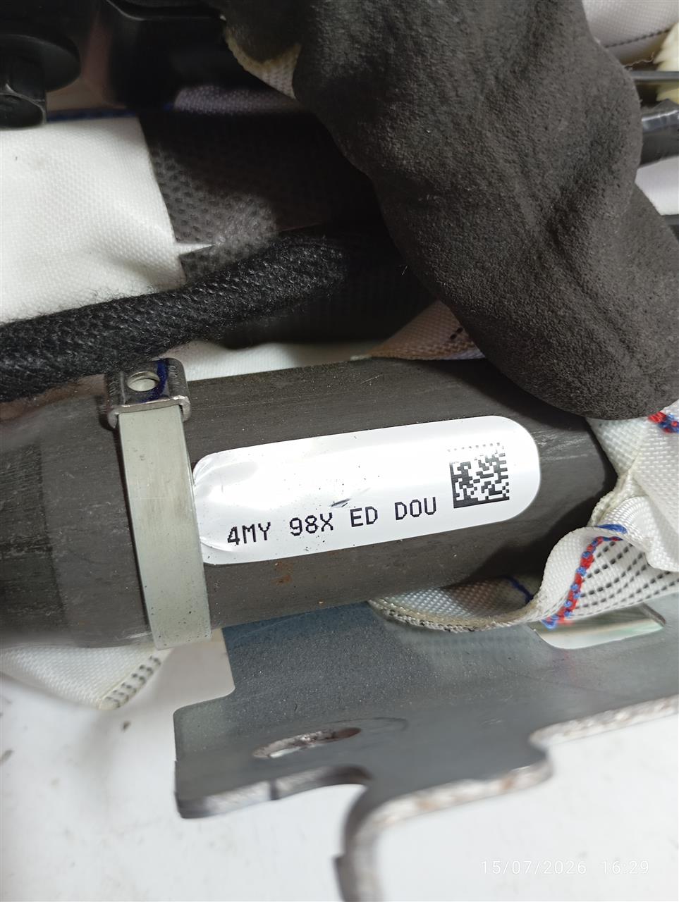Part image 3