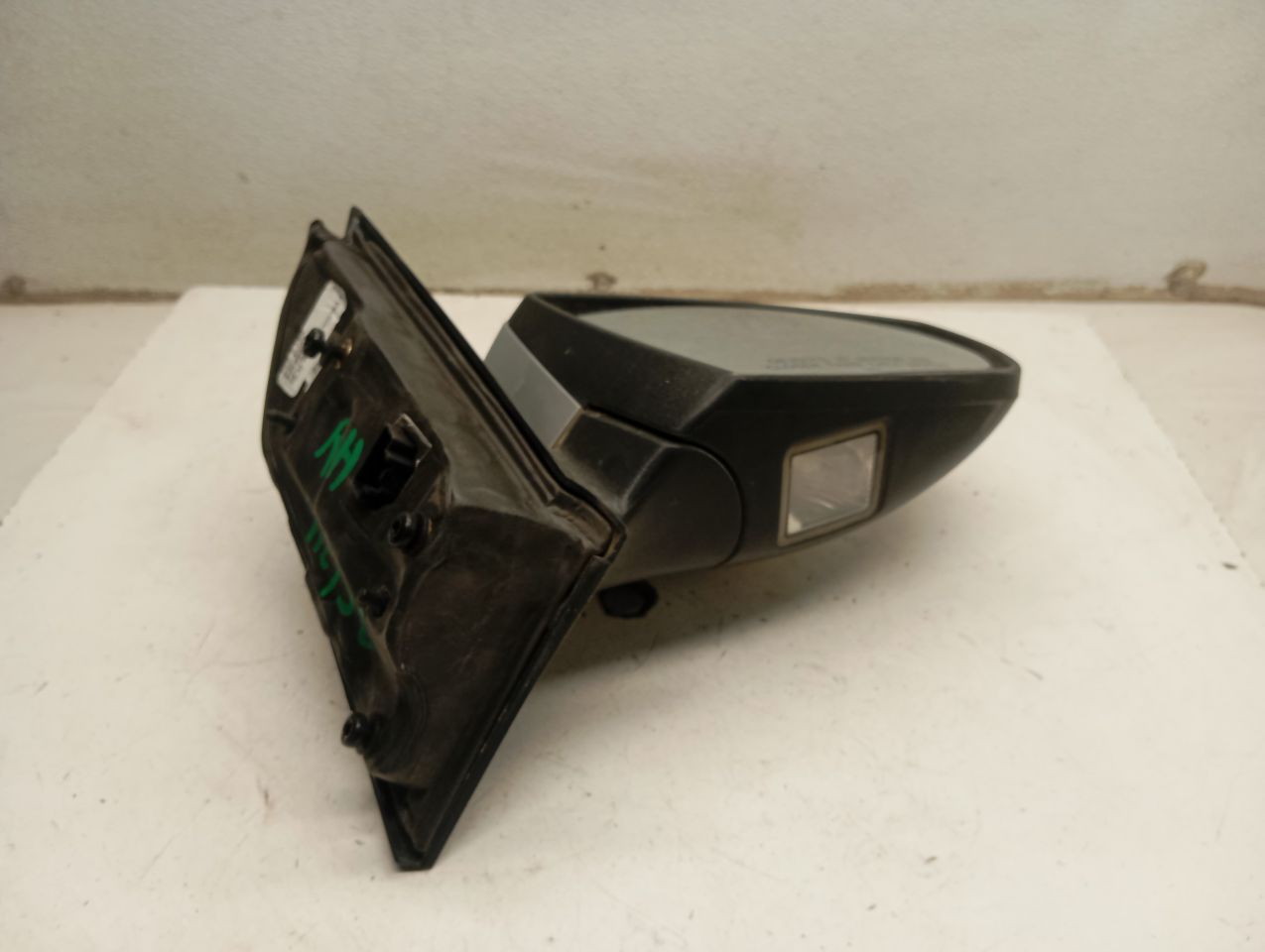 Part image 8