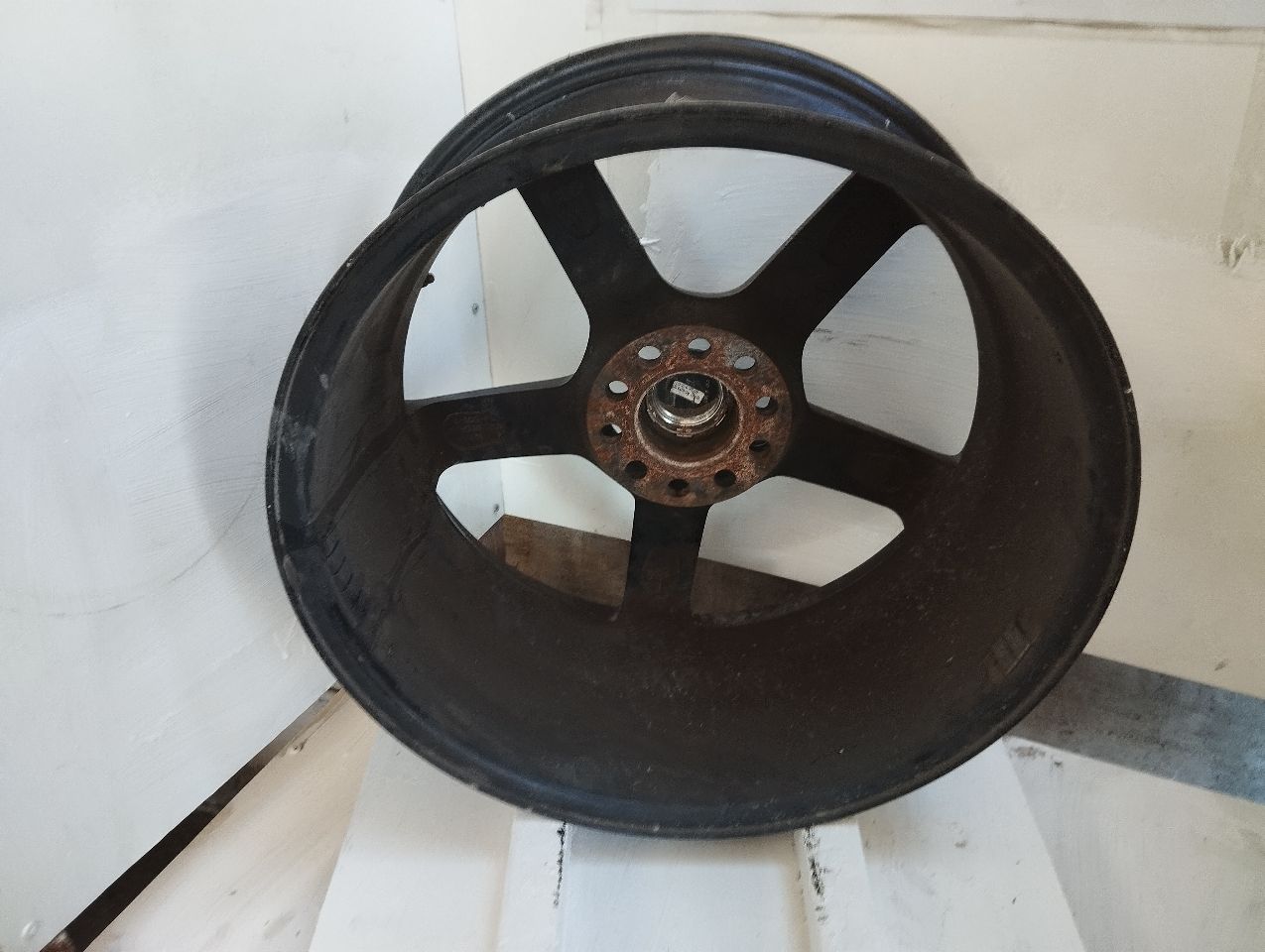 Part image 3