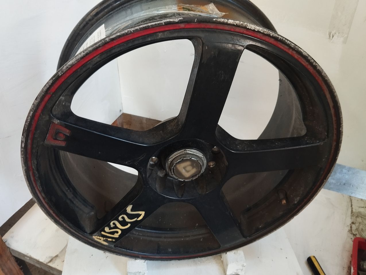 Part image 5