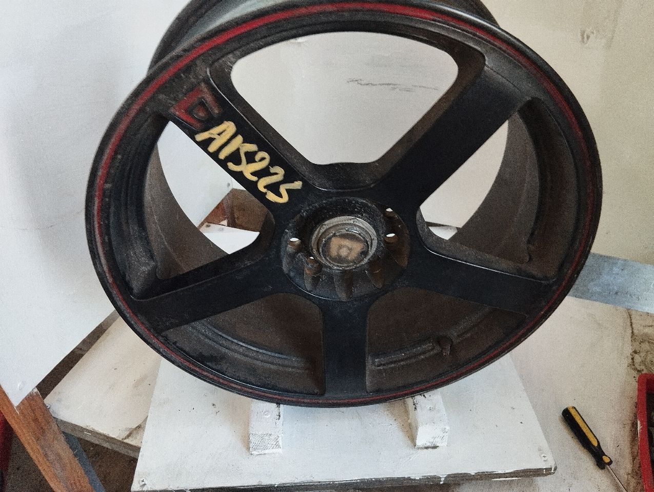 Part image 8