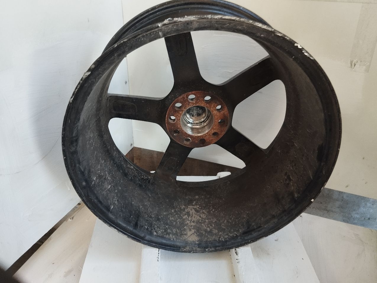 Part image 12