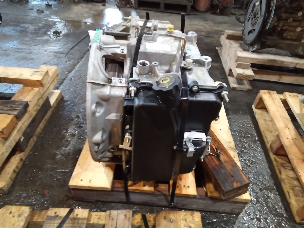 Part image 4