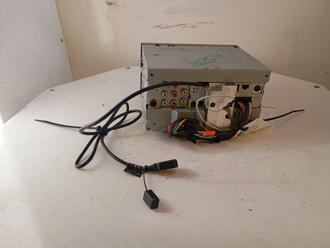 Part image 3