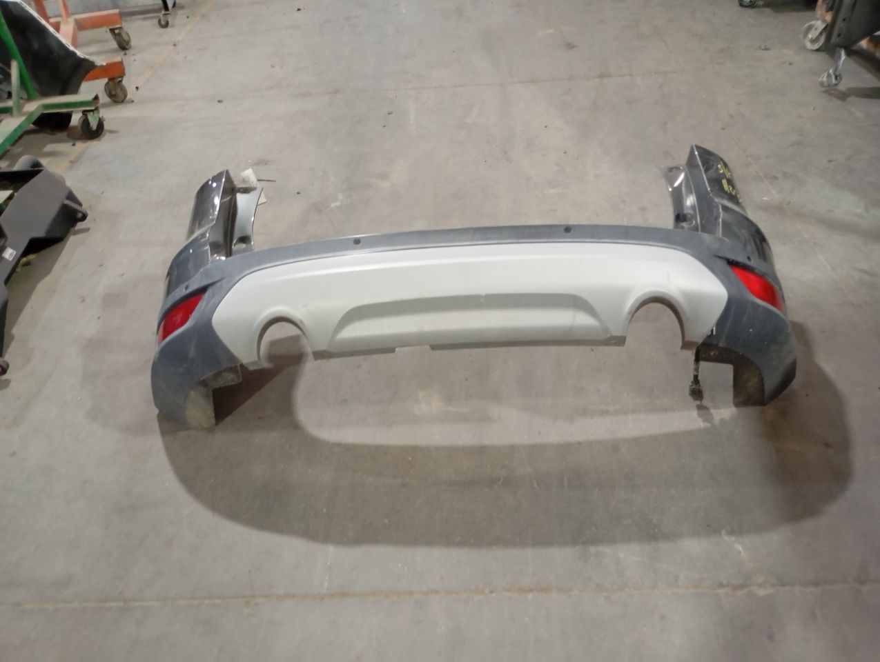 Part image 3