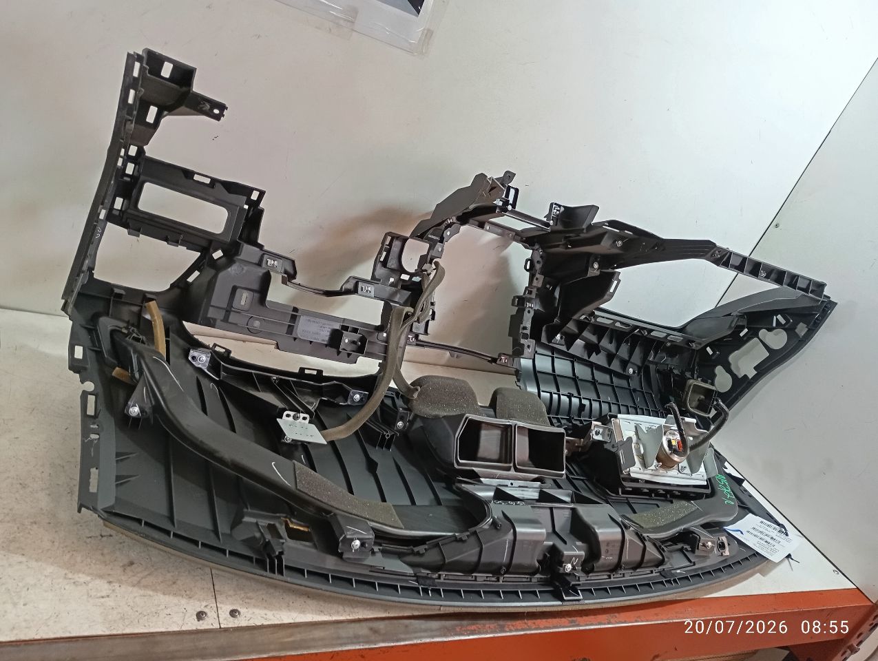 Part image 1