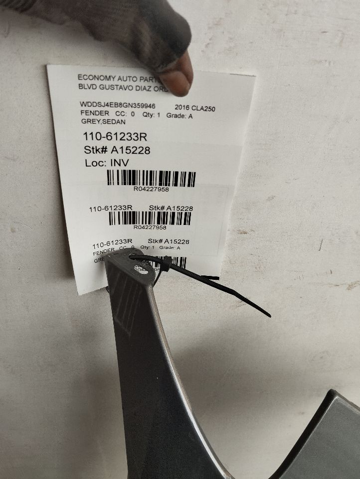 2016 Mercedes-Benz MERCEDES CLA-CLASS Fender